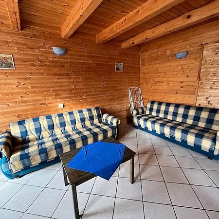 Almos Apartman Balatonfenyves Esterno foto