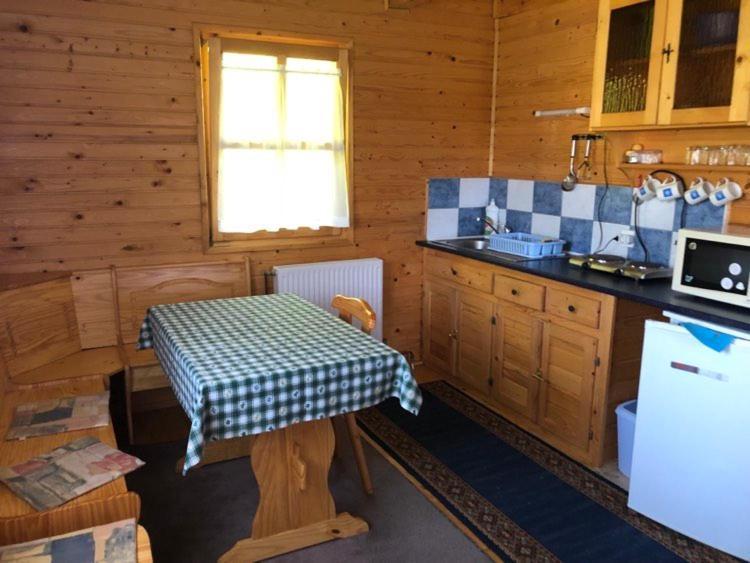 Almos Apartman Balatonfenyves Esterno foto