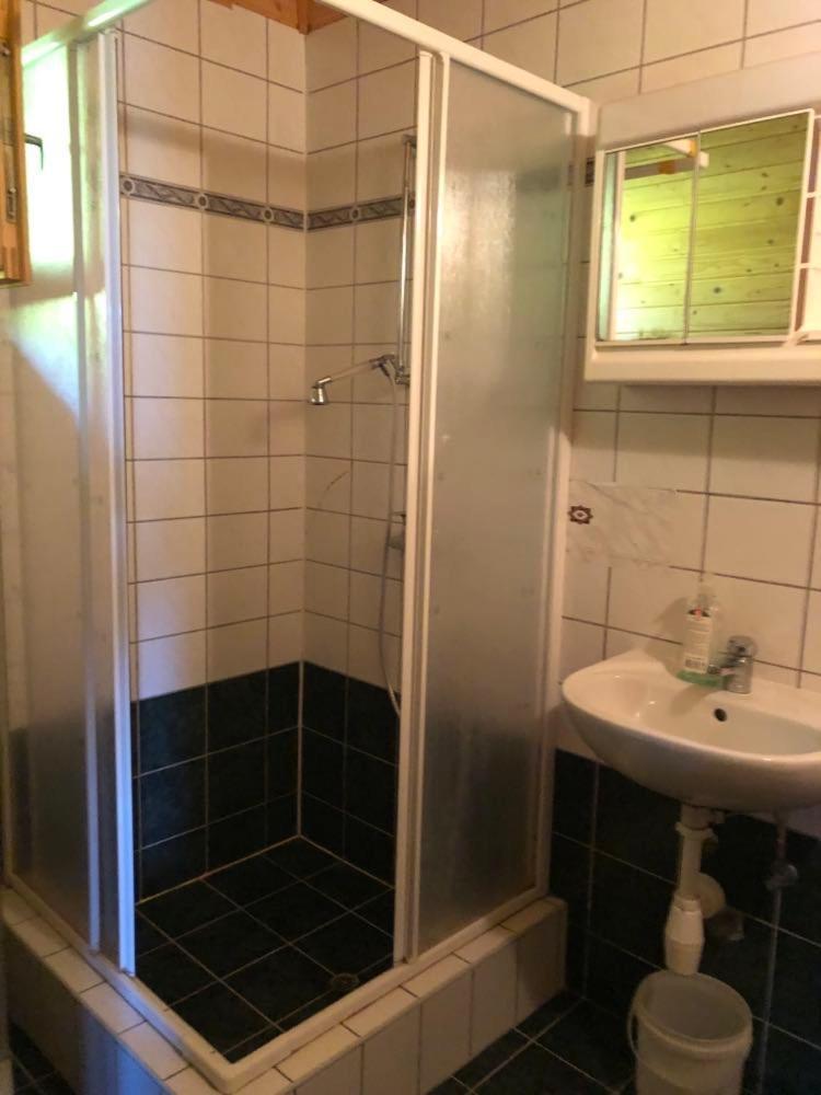 Almos Apartman Balatonfenyves Esterno foto