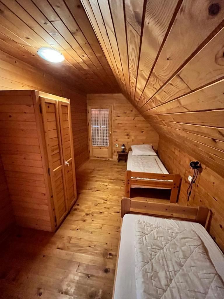 Almos Apartman Balatonfenyves Esterno foto